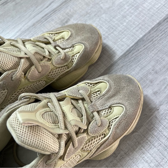 YEEZY 500 "Super Moon Yellow" Size 4 Men’s/ 6.5 women’s - Picture 7 of 16